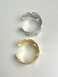 Luxe Leaf Open Bangle Bracelet