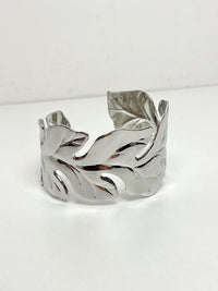 Luxe Leaf Open Bangle Bracelet
