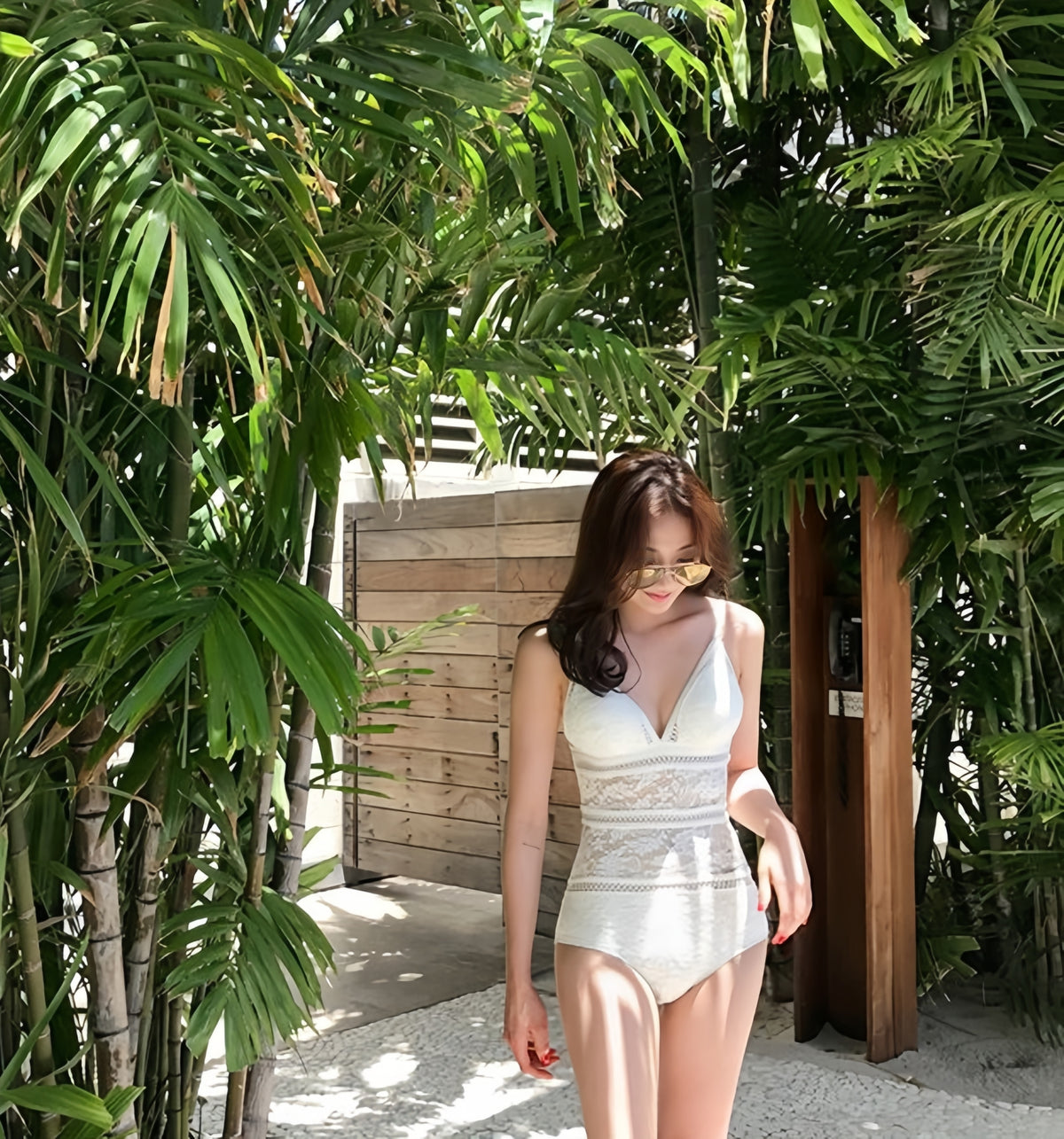 Korean-style Sexy Backless Push-up Lace One-piece Swimsuit