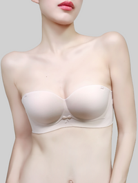 One Piece, Two Ways: Strapless Bralette for Small Busts and Busty Beauties