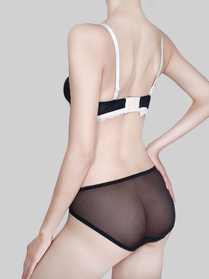Vintage Lace Deep V Push-Up Bra