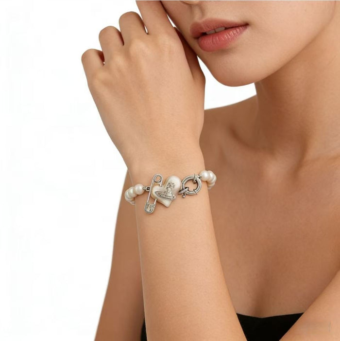 Classic Saturn pearl heart bracelet