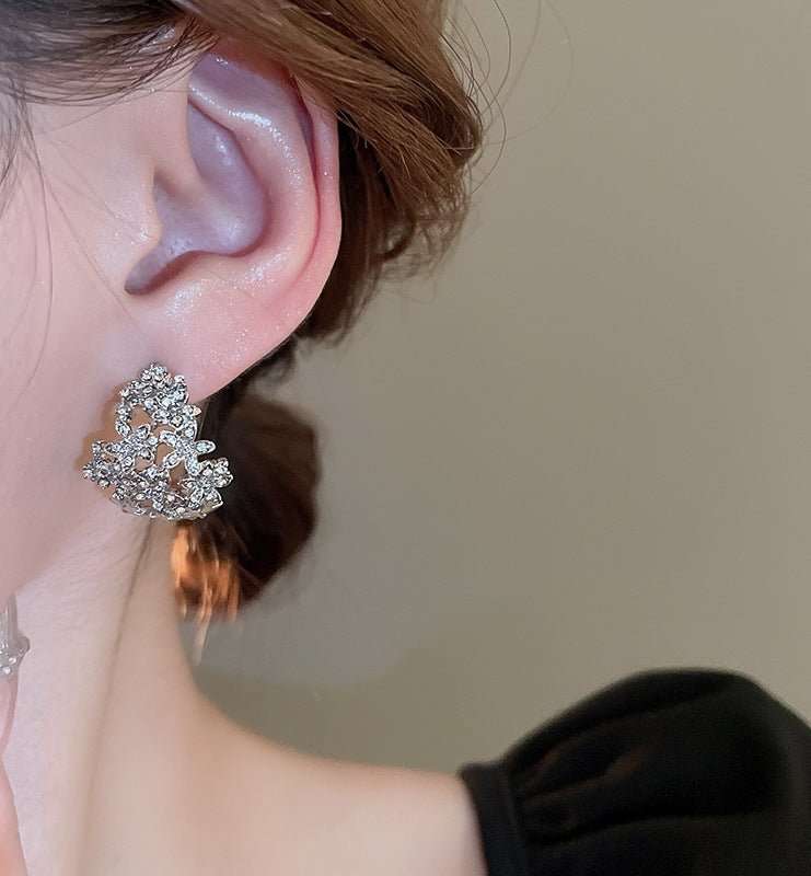 Korean Hollow Exquisite Rhinestone 925 Silver Stud Earrings