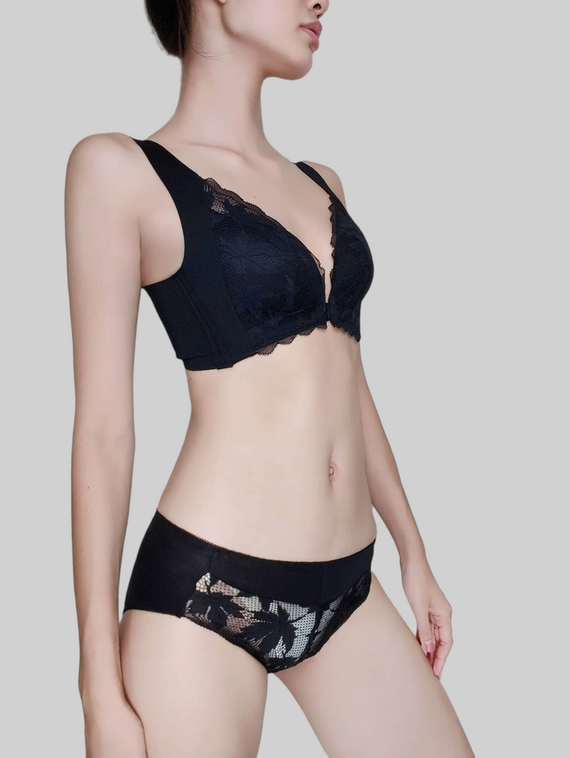 Sensual Front-Clasp, Thin Push-Up Bra