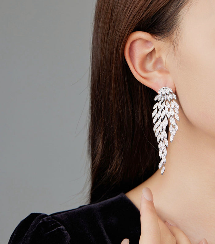 Luxurious and Elegant Leaf Feather Ear Decorations