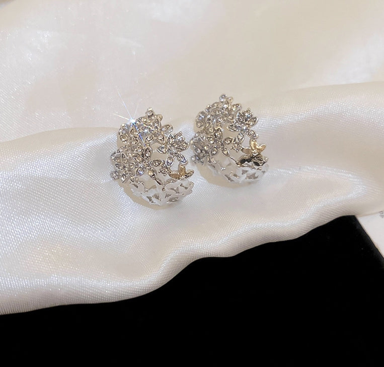 Korean Hollow Exquisite Rhinestone 925 Silver Stud Earrings