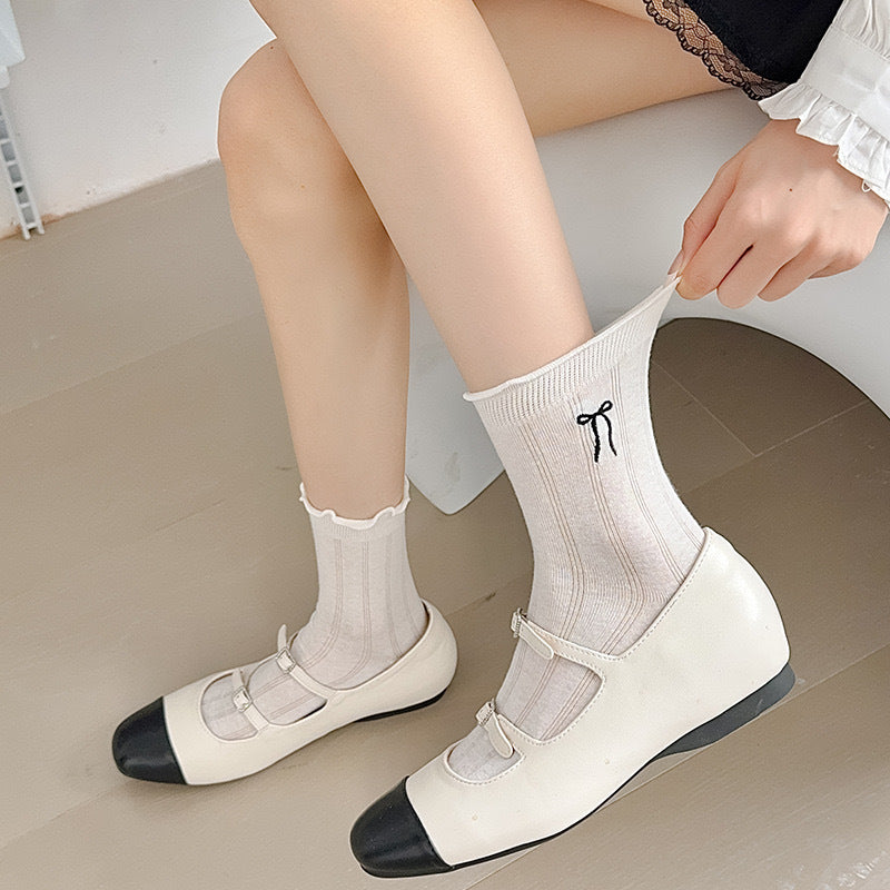 Korean-Style Lace Bow Embroidered Mid-Calf Socks for Summer (3-Pack)