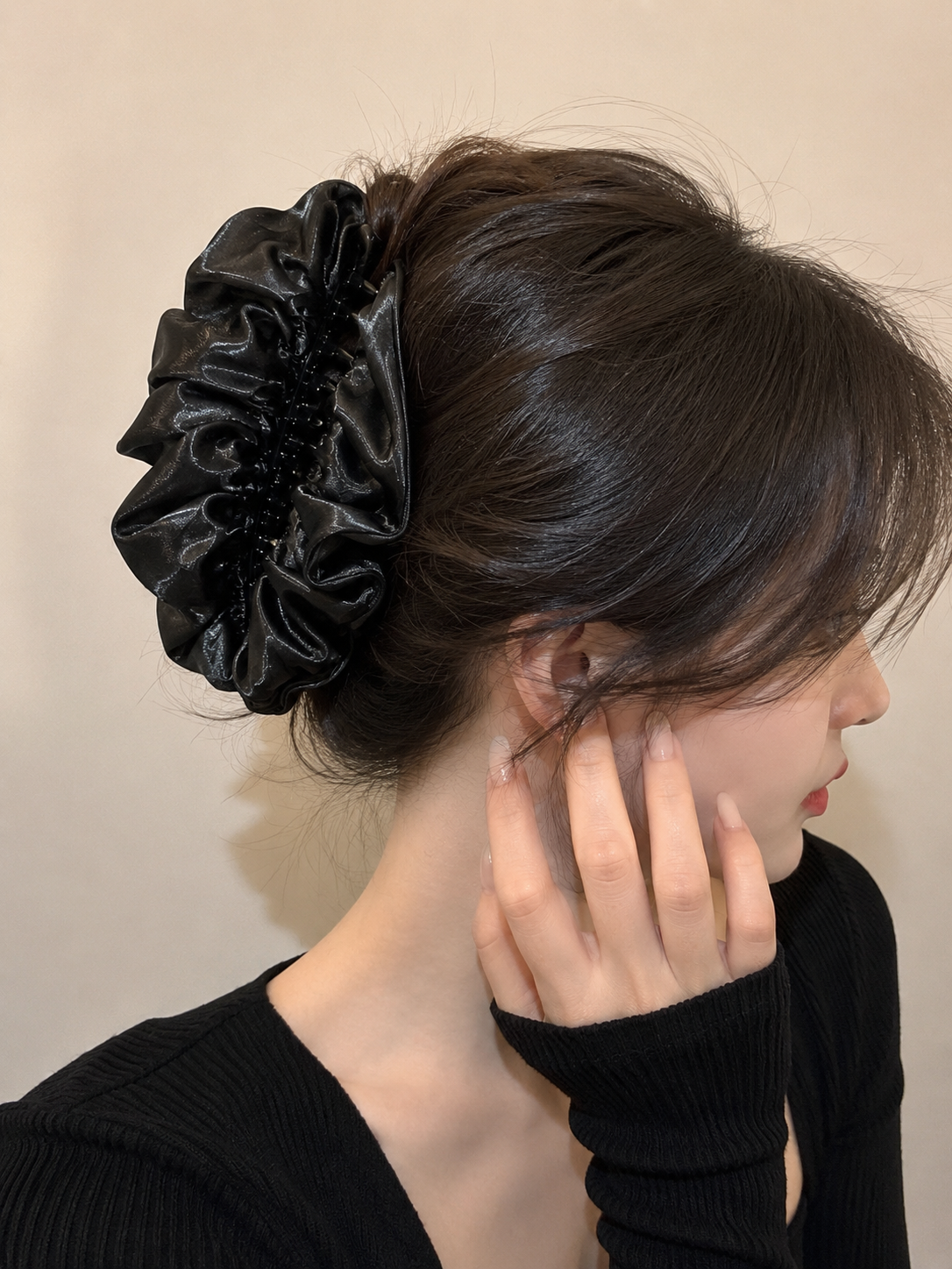 Pearlescent Silver Large Hair Claw Clip
