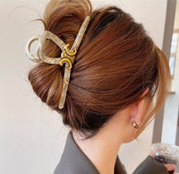 Triumphal Arch Long Shark Clip