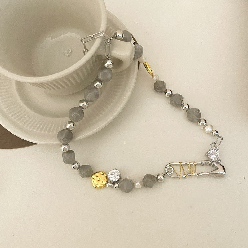 Faux Natural Stone Irregular Design Collarbone Necklace