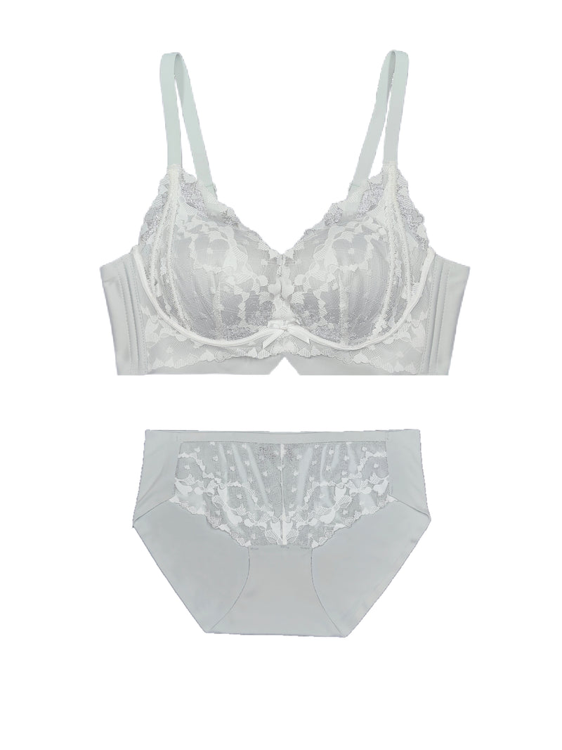 Elegant Comfort: Japanese-Style Deep V Wireless Bra