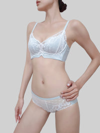 Elegant Comfort: Japanese-Style Deep V Wireless Bra