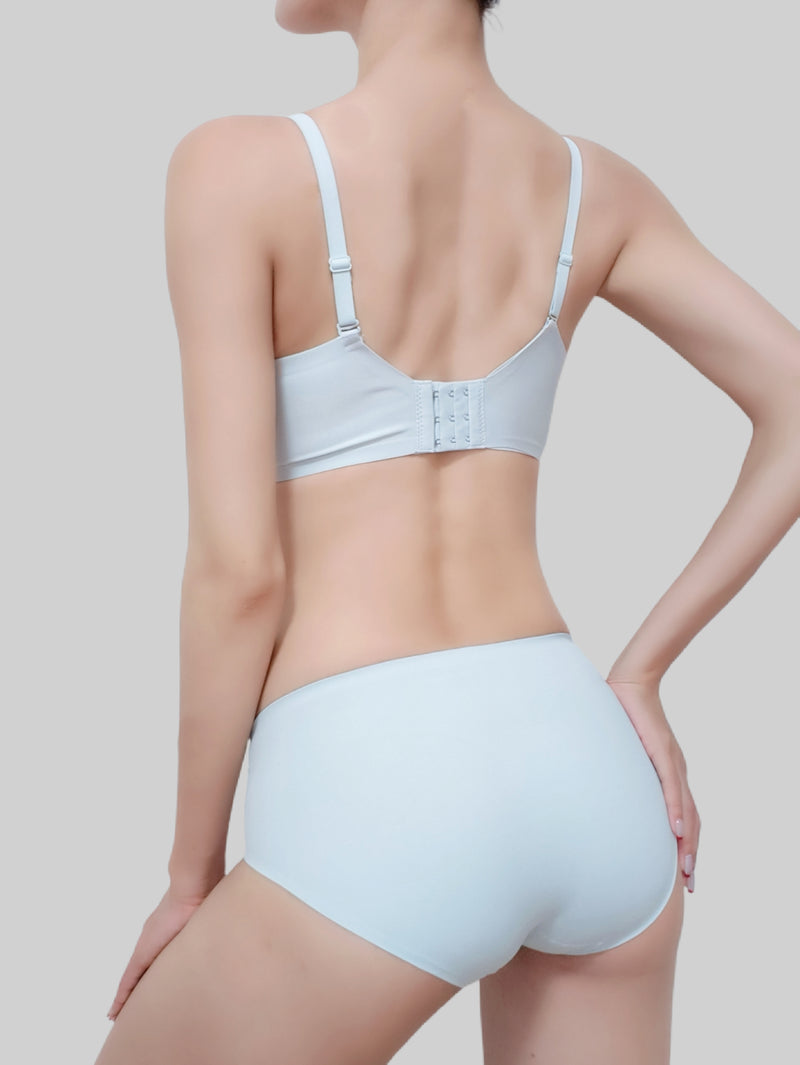 Elegant Comfort: Japanese-Style Deep V Wireless Bra